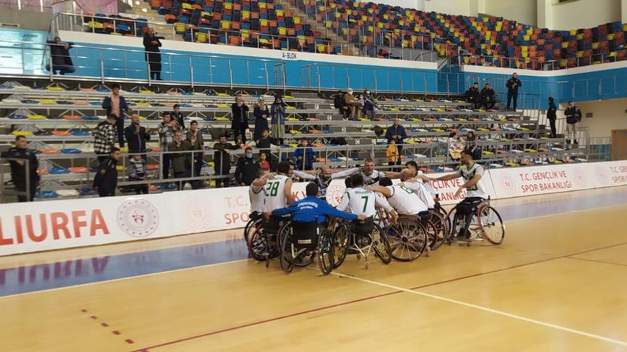 Büyükşehir Engelli Basketbol Takımı 3 Farkla Kazandı