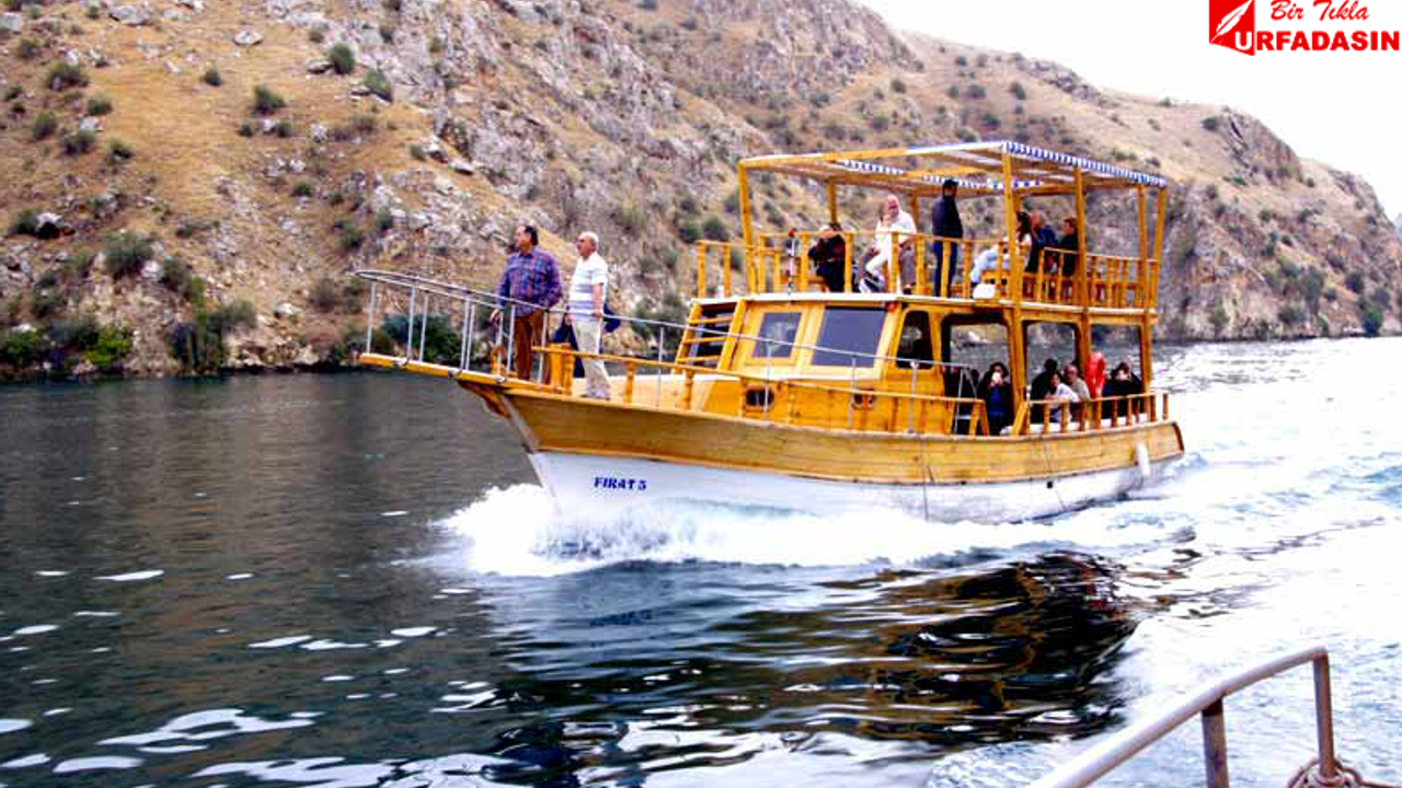 Halfeti’de Turizm Hareketliği Tekne Turlarına Yansıdı
