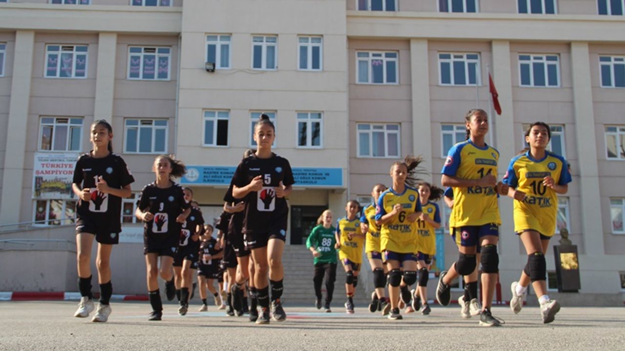 Şanlıurfa'da Yarı Final Şimdi Hedef Türkiye Şampiyonası