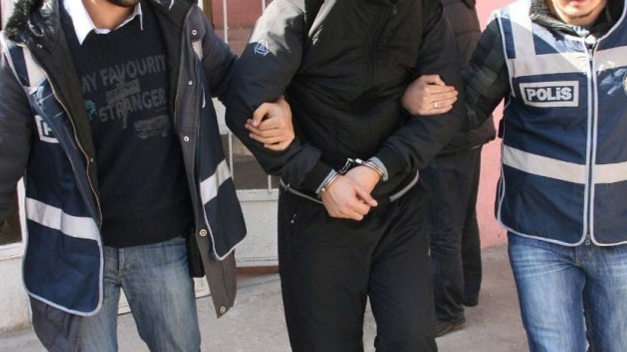 Şanlıurfa'da Hırsızlık Suçlarından Aranan 4 Kişi Yakalandı