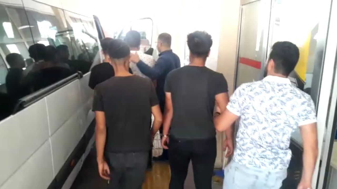 Şanlıurfa'da Narkotik Operasyonu 8 Gözaltı