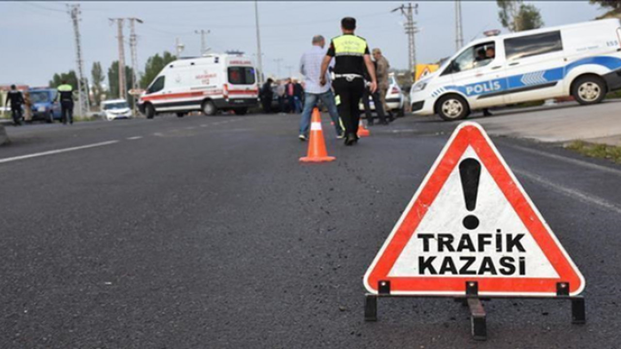 Şanlıurfa Gaziantep Yolunda Kaza 2 Gazeteci Hayatını Kaybetti