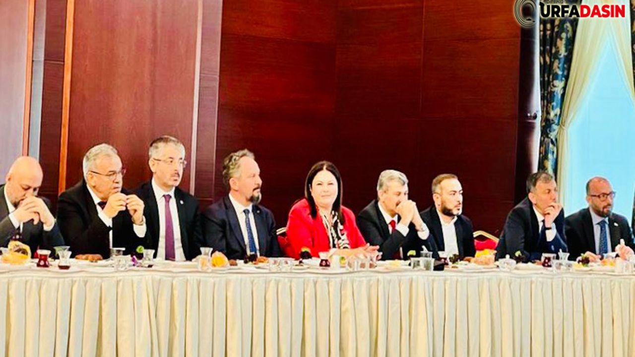 81 İlin AK Parti İl Başkanı Genel Merkezde Toplandı