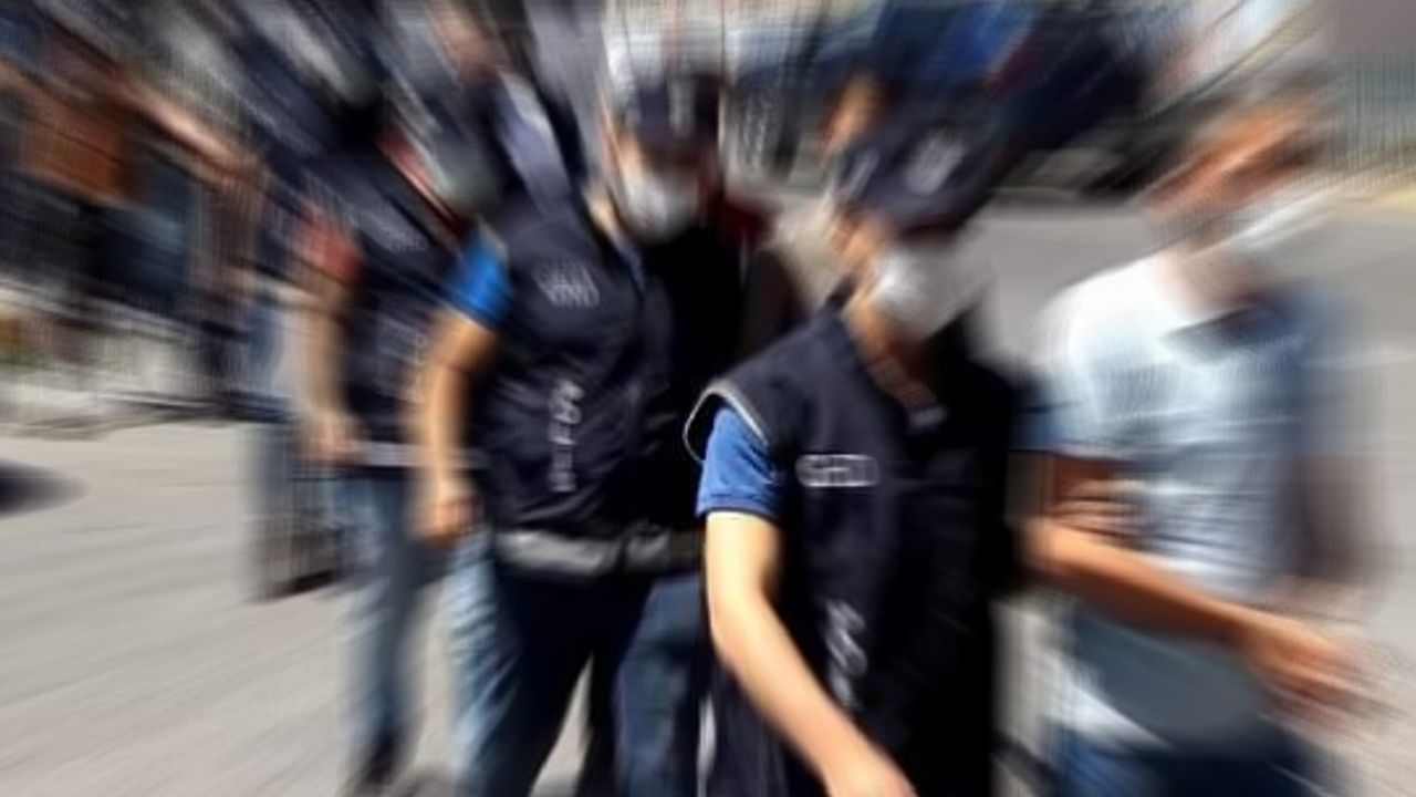Şanlıurfa'da Aranması Olan 12 Kişi Gözaltına Alındı