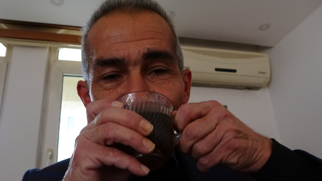 Urfa’da Askerlik Yapan Çay Tiryakisi Günde 90 Bardak İçiyor
