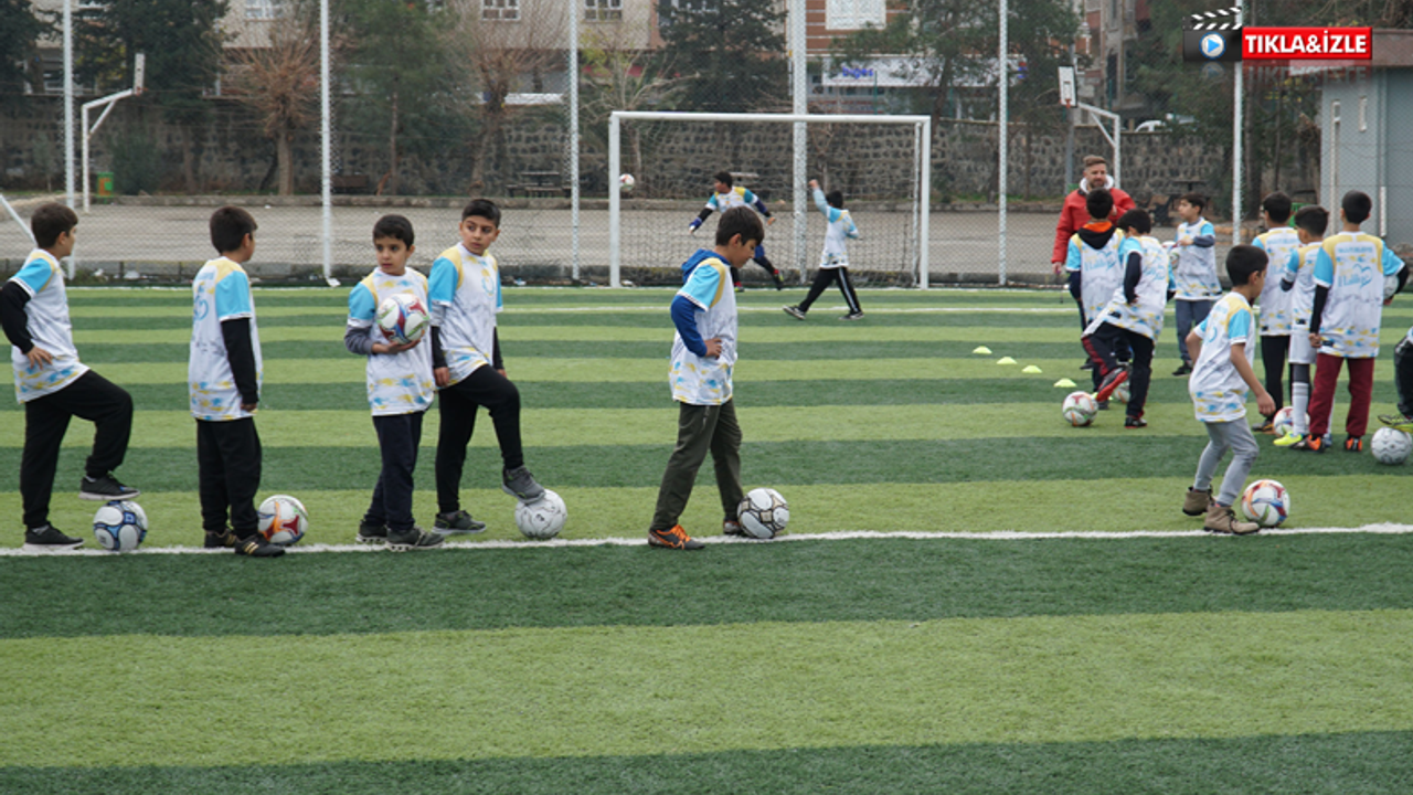 Haliliye Belediyesi Futbol Okulu İle Geleceğin Yıldızları Yetişiyor