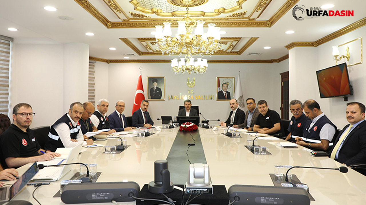 Vali Ayhan Başkanlığında Deprem ve Sel Felaketine İlişkin Değerlendirme Toplantısı Yapıldı
