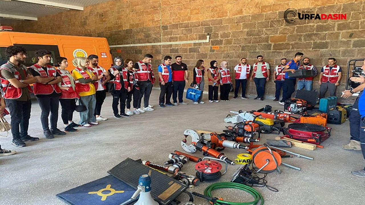 Şanlıurfa ile Adıyaman'daki Deprem ve Sel, Van AFAD Gönüllülerini Harekete Geçirdi