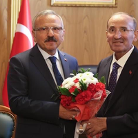 SİYASET