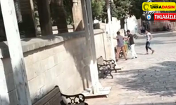 Urfa Ulu Caminin Bahçesindeki Kavga Kamerada 