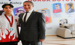  İhlas Koleji Öğrencisi Kick Boksta Türkiye Şampiyonu Oldu