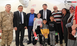 Vali Ayhan, Birecik’teki Depremzedeleri Ziyaret Etti
