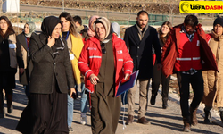 Depremzedeler Eyyüp Nebi Sabır Evlerinde Sabır Çekiyor