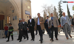 Vali Ayhan’dan Eyüp Peygamber Camisinde İnceleme