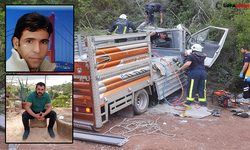 Antalya'daki Trafik Kazasında 2 Urfalı Hayatını Kaybetti