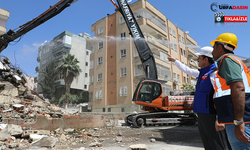 Vali Ayhan: "2-3 Ay İçerisinde Urfa'mızda Depremin İzleri Silmiş Olacağız"
