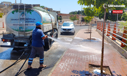 Eyyübiye’de, Belediye Sokakları  Düzenli Olarak Yıkamaya Başladı