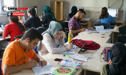 Karaköprü Kütüphanesi Öğrencilerin Alternatif Ders Çalışma Ortamı Oldu