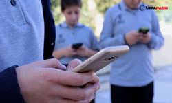 Okullarda Yeni Dönem, Artık Sınıfa Cep Telefonu İle Giremeyecekler