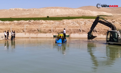 Urfa’da İlaçlamadan Dönen Traktör Sulama Kanalına Düştü