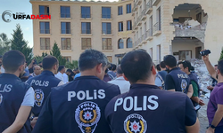 Halfeti’de Yıkım Kararı Verilen Otel Önünde Gergin Anlar