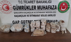 Şanlıurfa'da araç lastiğinden 13 kilo 700 gram uyuşturucu çıktı