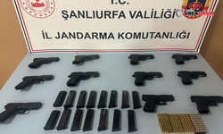 Şanlıurfa’da Silah Kaçakçılığı Operasyonu: Otomobilde Çok Sayıda Tabanca Ele Geçirildi