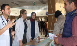 Harran Üniversitesi Hastanesi’nde  Tüberküloz Standındı Açıldı Çalışanlara Seminer Verildi