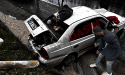 Şanlıurfa'da Yağış Kaza Getirdi, Otomobil Takla Attı