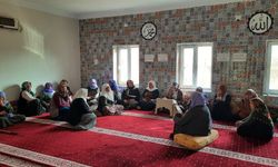 Şanlıurfa’da Kadın Din Görevlileri Kırsalda Kadınlarla Buluşuyor