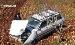 Halfeti'de Otomobil Devrildi: Sürücü Yaralandı