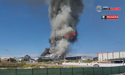 Şanlıurfa'da Tekstil Fabrikasında Büyük Yangın