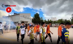 Şanlurfa'da sürpriz derbi! Fenerbahçe ve Galatasaraylı öğrenciler sahaya çıktı