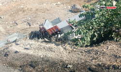 Freni Boşalan Mermer Yüklü Tır Şarampole Yuvarlandı