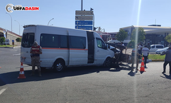 Şanlıurfa'da Servis Minibüsü Traktör ile Çarpıştı: Yaralılar Var