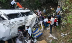 Şanlıurfalı Mevsimlik Tarım İşçileri Kaza Yaptı:1 Çocuk Hayatını Kaybetti 25 Kişi Yaralandı