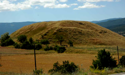 Şanlıurfa'da Höyükler de Artık Sit Alanı İlan Ediliyor İlki Ceylanpınar'da İlan Edildi