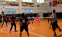 Karaköprü'de  Öğretmenler Arası Voleybol Turnuvası Başladı