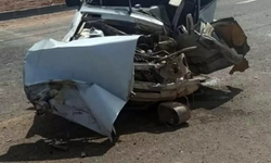 Şanlıurfa'da Feci Kaza:1 Ölü 3 Yaralı