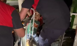 Şanlıurfa'da Parkta Oyun Oynayan Çocuğun Yaramazlığı Acıya Dönüştü