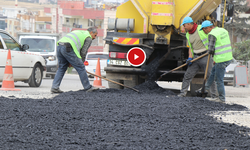 Haliliye'de Yollar Sıcak Asfaltla Yenileniyor