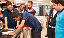 Harran'da Zabıta İle Sağlık Ekipleri Marketleri Denetlendi