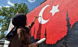Şanlıurfa'da Görev Yapan Resim Öğretmeninden Memleketine Jest