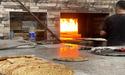 Şanlıurfa'da Taş Fırınlar Odun Ateşi Yerine  Doğalgaza Geçiyor