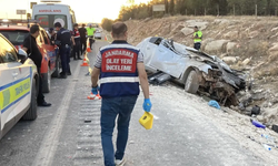 Şanlıurfa Gaziantep Yoluda Feci Kaza; 3 Ölü,3 Yaralı