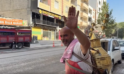 Herkese Selam Suruç Sokaklarında Meyan Şerbeti Satmaya Devam