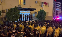 Şanlıurfa'da Bütün Polisler,Bekçiler Toplandı, Huzur Uygulaması Yaptı; 35 Şahsı Yakaladı