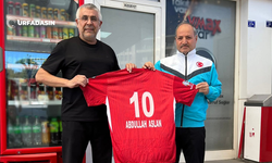 Şanlıurfa ASKF Başkan Yardımcısı Abdullah Aslan'a Jest !