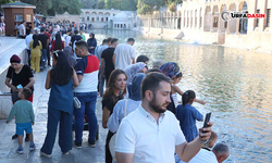 Balıklıgöl'e Sonbahar Serinliğiyle Turist Akını