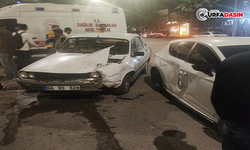Şanlıurfa'da İki Otomobil Çarpıştı: 1 Yaralı